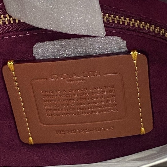 Coach Field Tote With Horse And Carriage Print - Picture 7 of 16